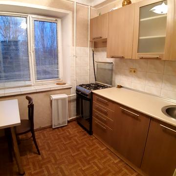 Андрія Малишка вул., 17