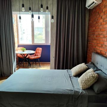 Шептицьких вул., 1