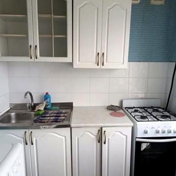 Каунаська вул., 10/1