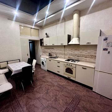 Грецька вул., 7