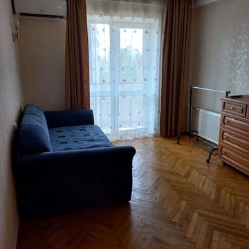 Андрія Малишка вул., 27