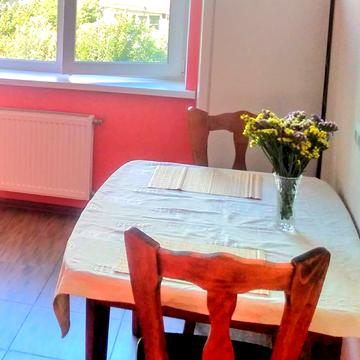 Гетьманська вул., 9