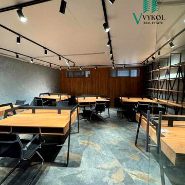 Валерія Самофалова вул. (Каманіна), 16а/2