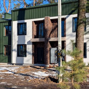 Варшавська вул., 87-Б