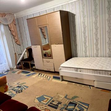 Лісовий просп., 12