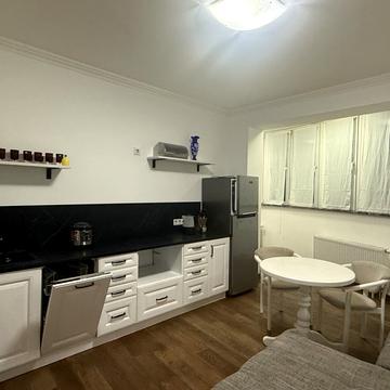 Дніпровська набережна вул., 19-А