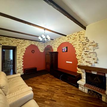 Очаківська вул., 10