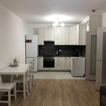 Максима Рильського вул., 12