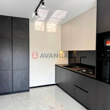 Роксоляни вул., (Будинок 2)