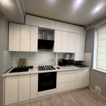 Новоолександрівська вул., 6