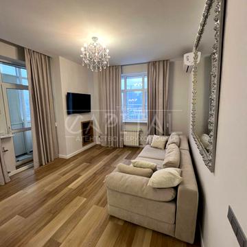 Антоновича вул. (Горького), 72