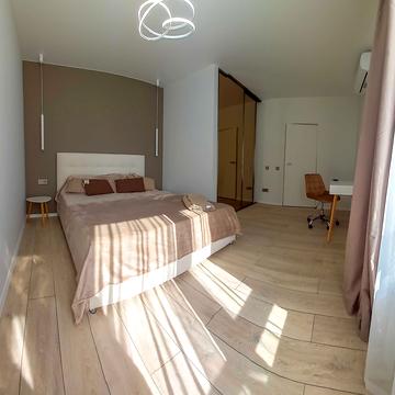 Повітряних Сил просп. (Повітрофлотський), 56