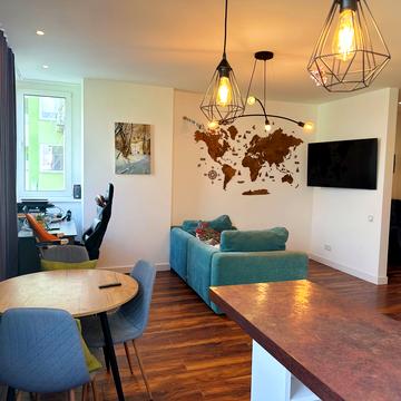 Михайла Донця вул., 2-Б