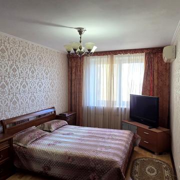 Левка Лукяненка вул. (Маршала Тимошенка), 2/4