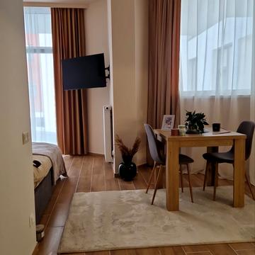 Зелена вул., 111-Д