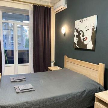 Хрещатик вул. (Kreschatic), 17