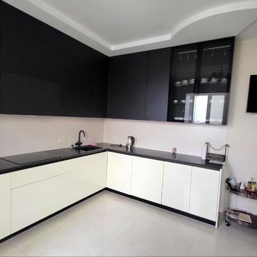 Молочна вул. (Кірова), 11