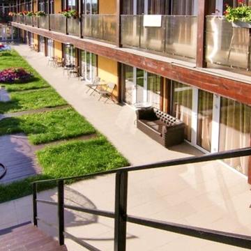 Лиманська вул., 1