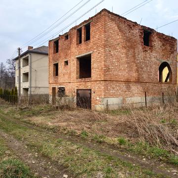 Олекси Довбуша вул., 3