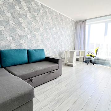 Литовський просп. (Мінський), 12