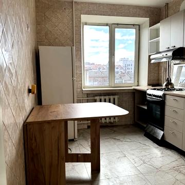 Почайнинська вул., 35