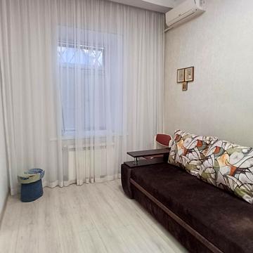 Чорноморського Козацтва вул., 125