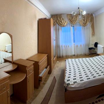 Лісовий просп., 33