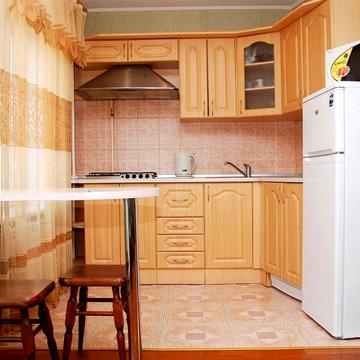 Велика Васильківська вул. (Червоноармійська), 114