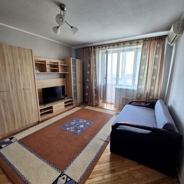 Джорджа Вашингтона вул. (Батальна), 7а