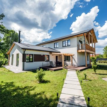 Тороховського, 23