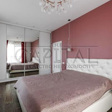 Лесі Українки бульв., 7-В