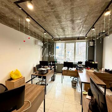 Академіка Чекмарьова вул., 2