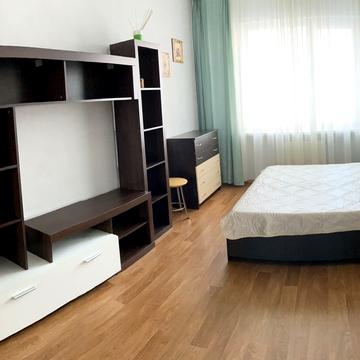 Бориса Гмирі вул., 12-Б