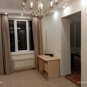 Домобудівельна вул., 5