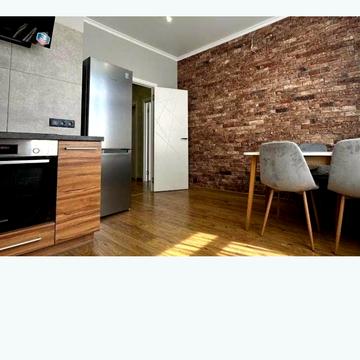 Валерія Самофалова вул. (Каманіна), 16а/2