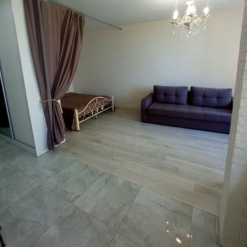 Валерія Самофалова вул. (Каманіна), 16а/2