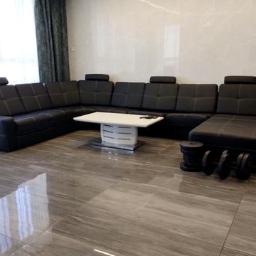 Миколи Гулака вул., 4