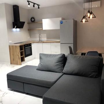 Перлинна вул., 8