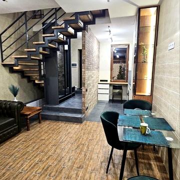 Новгородська вул.