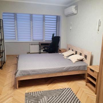 Героїв полку "Азов" вул. (Маршала Малиновського), 25-В