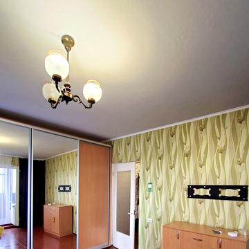 Академіка Корольова вул., 90а