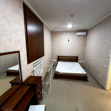 Мануйлівський просп. (Воронцова), 17