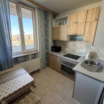 Ярослава Гашека бульв., 22