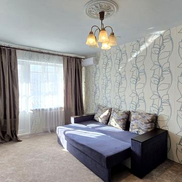 Академіка Корольова вул., 98