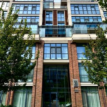 Кулишівська вул. (Сергія Лазо), 4