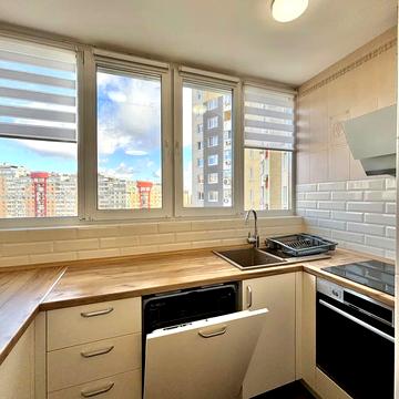 Юлії Здановської вул. (Ломоносова), 81-Б