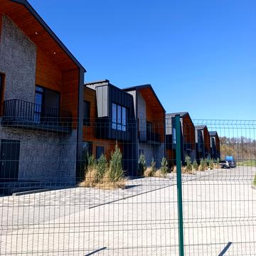 Верхня вул., 8