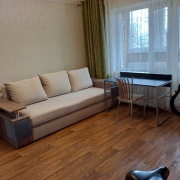 Князя Володимира Великого просп., 102