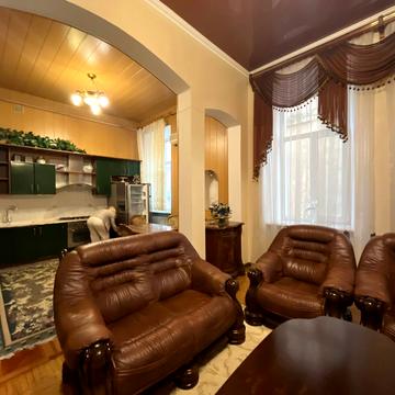 Успенська вул. (Чичерина), 60