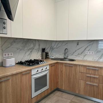 Клубна вул., 12-А